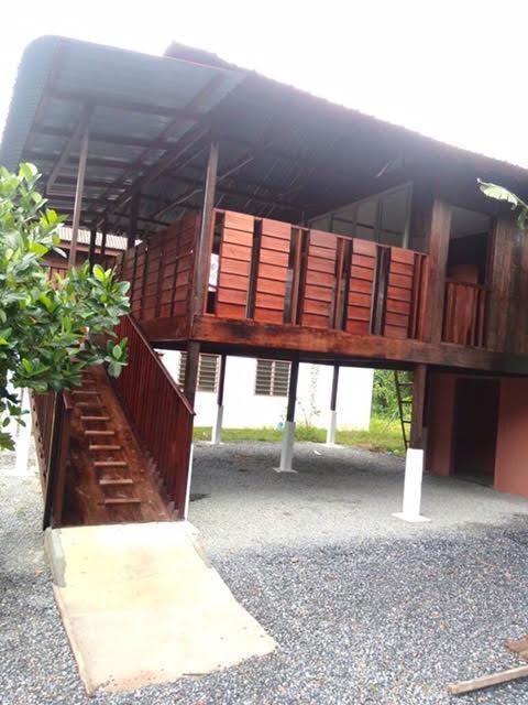 Rumah Kurnia Kangar Buitenkant foto
